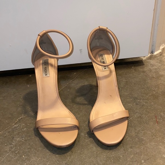 Nude heels - Picture 1 of 2